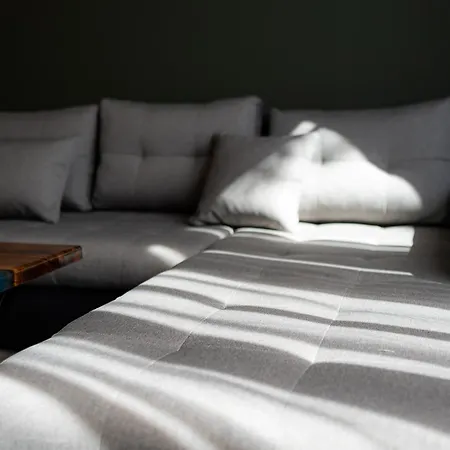 1 Minute Walk To Main Street Vitoshka, Ndk, Free Parking, 2 Bdr Sofia