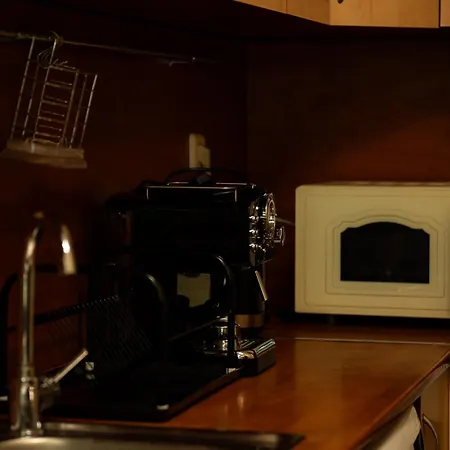 1 Minute Walk To Main Street Vitoshka, Ndk, Free Parking, 2 Bdr Apartamento *