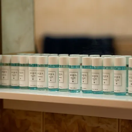 1 Minute Walk To Main Street Vitoshka, Ndk, Free Parking, 2 Bdr Sofía